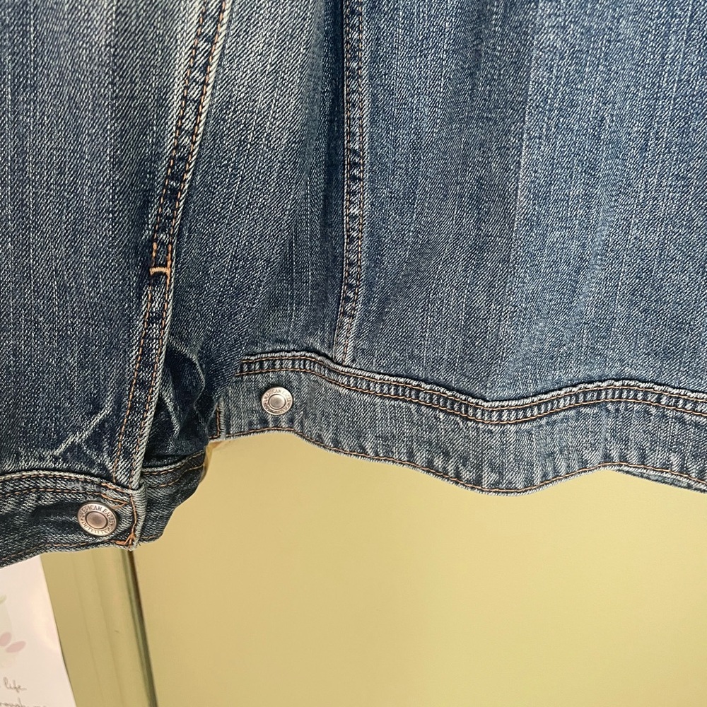 VTG Woman’s American Eagle Jean Jacket Sz XL - Picture 7 of 8